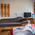 Lantställe Singerskogel - Und Jausnstub'n *
