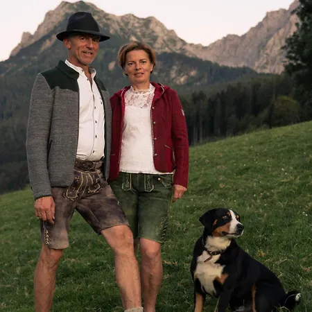 Singerskogel - Und Jausnstub'n * 스피탈 암 피른