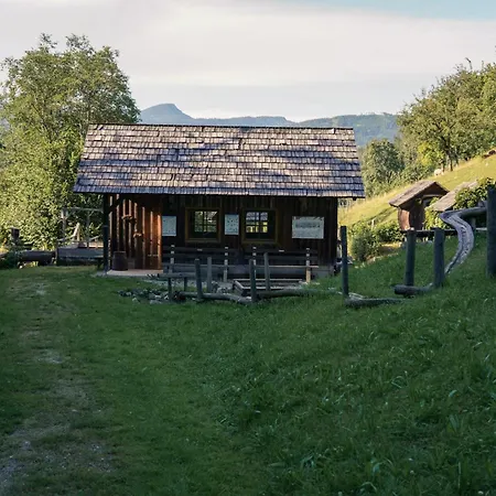 Landhaus Singerskogel - Und Jausnstub'n *